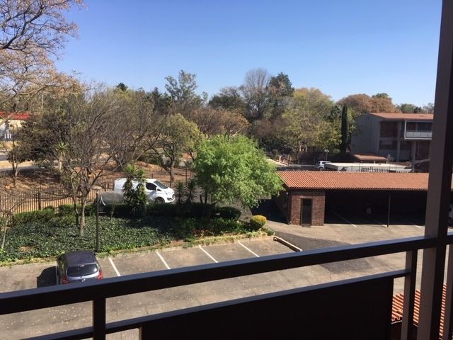 To Let 1 Bedroom Property for Rent in Craighall Gauteng