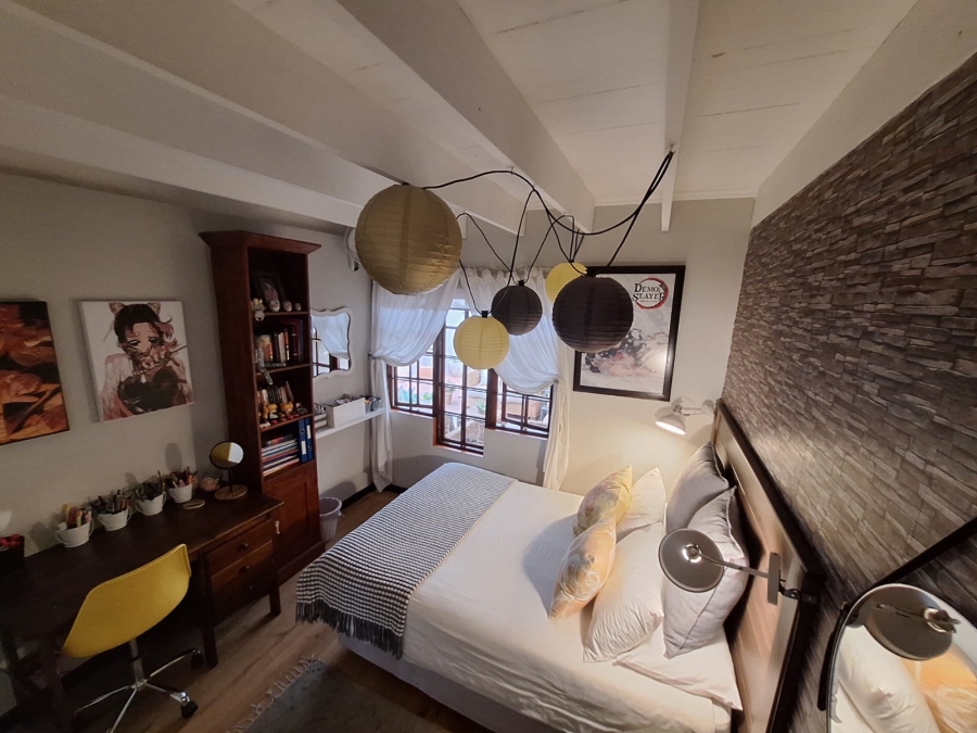 4 Bedroom Property for Sale in Eldoraigne Gauteng