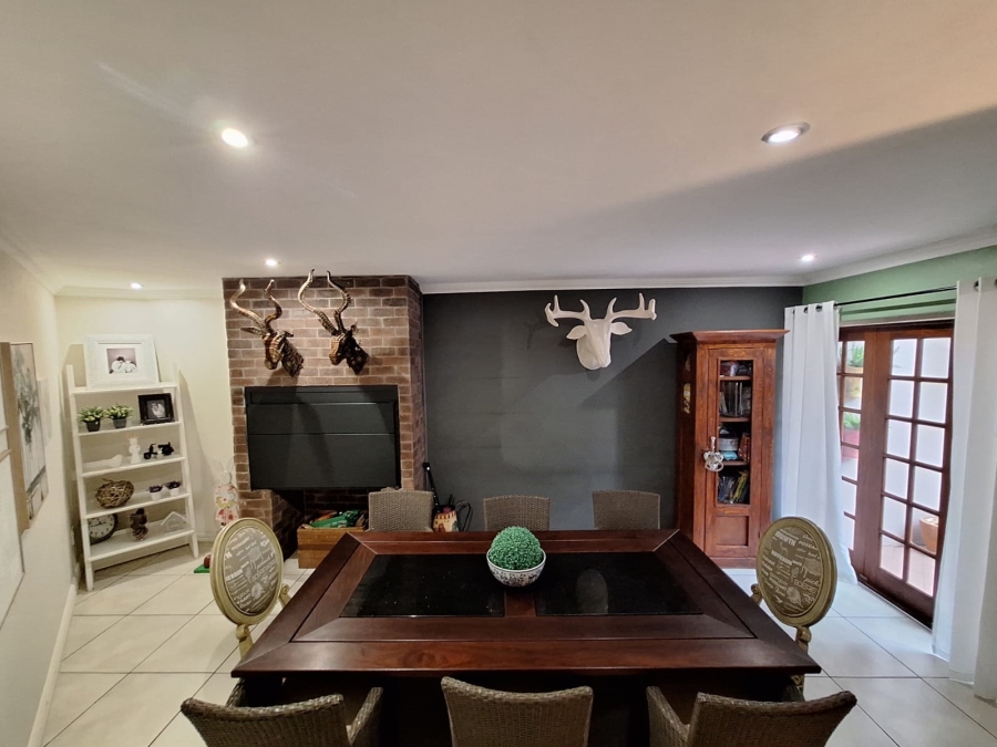 4 Bedroom Property for Sale in Eldoraigne Gauteng