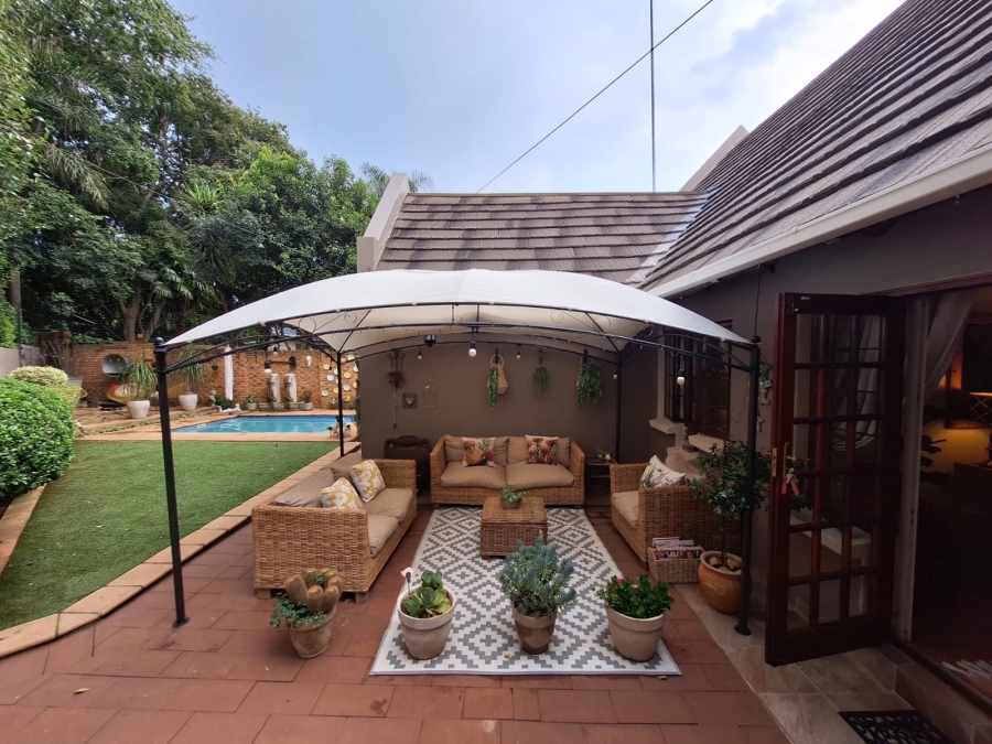 4 Bedroom Property for Sale in Eldoraigne Gauteng