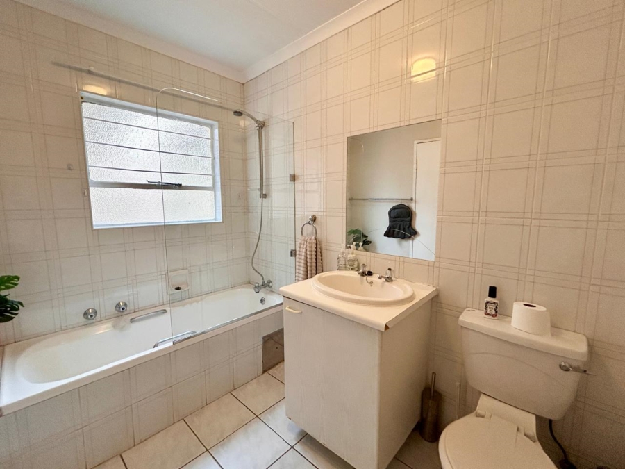 To Let 3 Bedroom Property for Rent in Sunninghill Gauteng