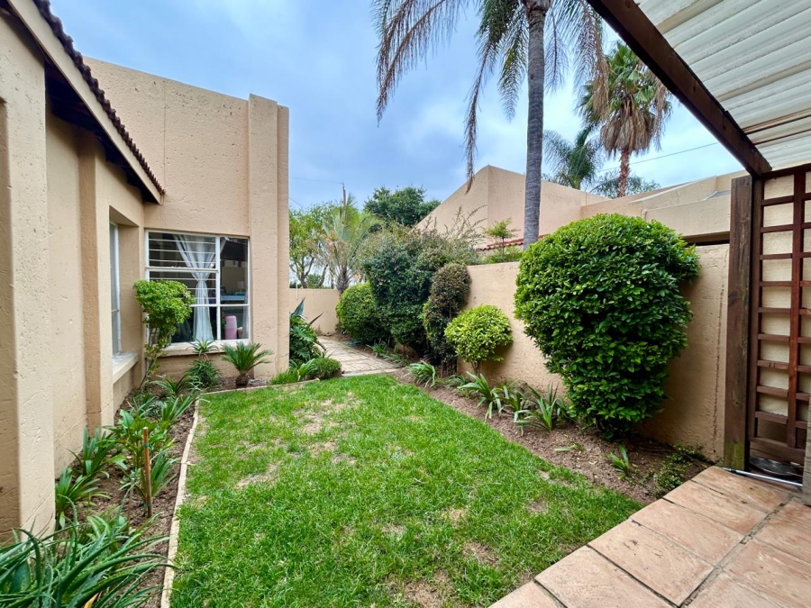 To Let 3 Bedroom Property for Rent in Sunninghill Gauteng