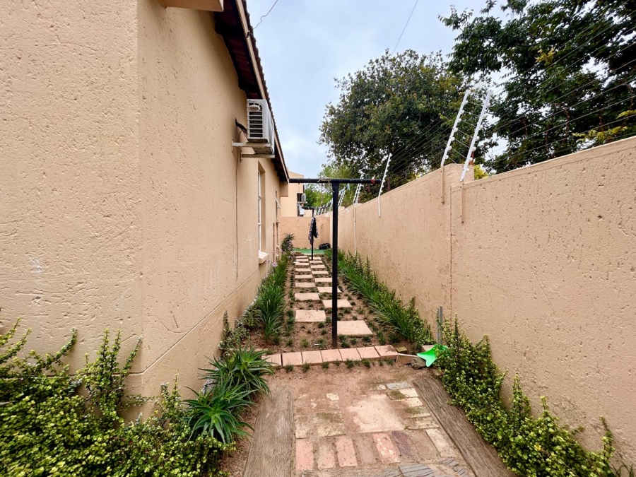 To Let 3 Bedroom Property for Rent in Sunninghill Gauteng