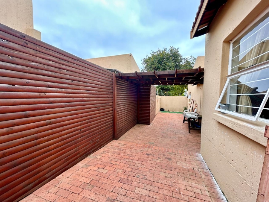 To Let 3 Bedroom Property for Rent in Sunninghill Gauteng