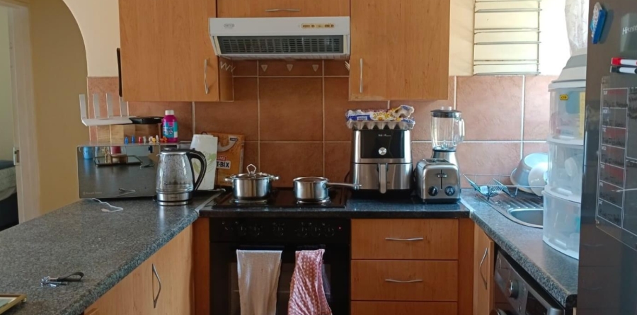 2 Bedroom Property for Sale in Paulshof Gauteng