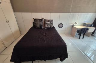 2 Bedroom Property for Sale in Tileba Gauteng