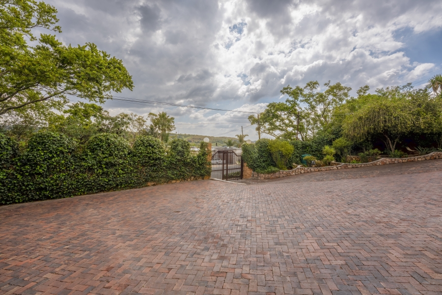7 Bedroom Property for Sale in Constantia Kloof Gauteng