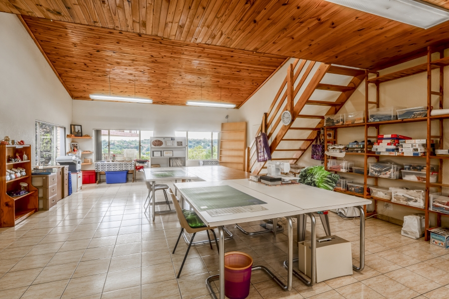 7 Bedroom Property for Sale in Constantia Kloof Gauteng