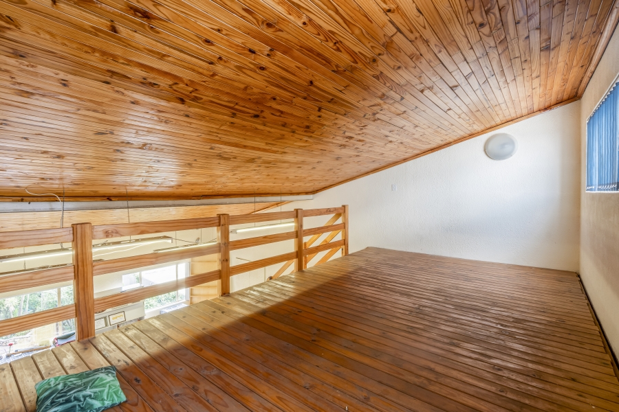 7 Bedroom Property for Sale in Constantia Kloof Gauteng