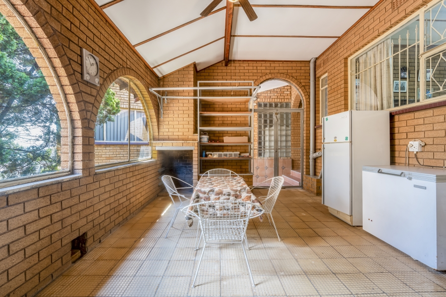 7 Bedroom Property for Sale in Constantia Kloof Gauteng