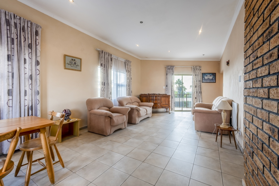 7 Bedroom Property for Sale in Constantia Kloof Gauteng