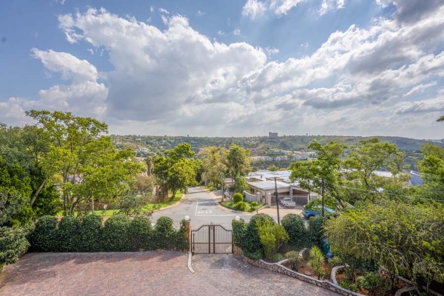 7 Bedroom Property for Sale in Constantia Kloof Gauteng