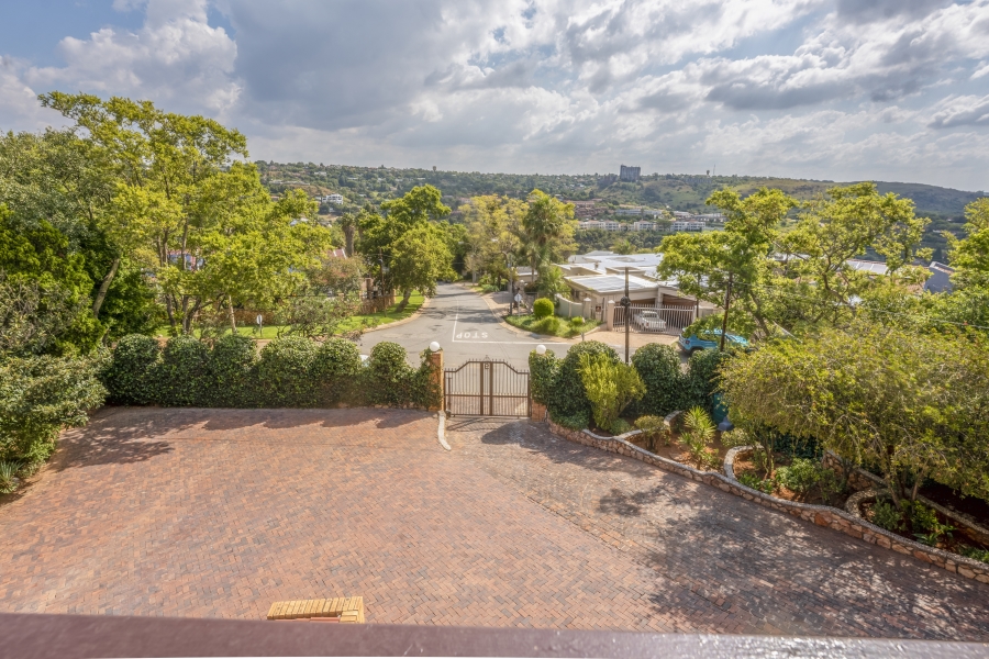 7 Bedroom Property for Sale in Constantia Kloof Gauteng