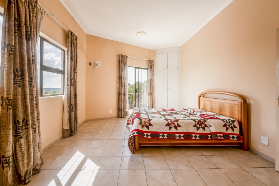 7 Bedroom Property for Sale in Constantia Kloof Gauteng