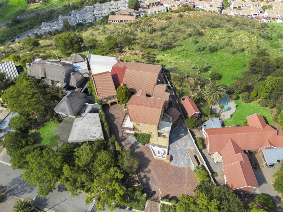 7 Bedroom Property for Sale in Constantia Kloof Gauteng