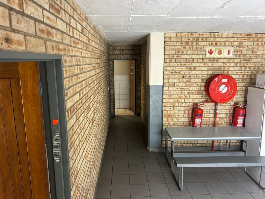 To Let commercial Property for Rent in Longmeadow Gauteng