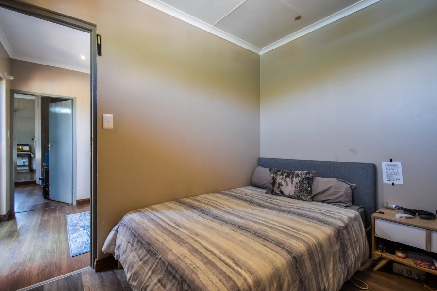 5 Bedroom Property for Sale in Garsfontein Gauteng