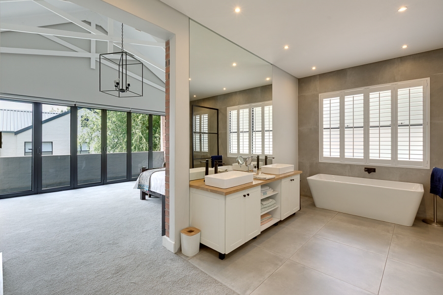 5 Bedroom Property for Sale in Parktown North Gauteng