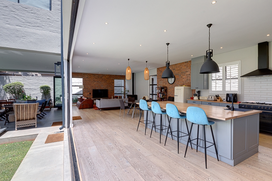 5 Bedroom Property for Sale in Parktown North Gauteng