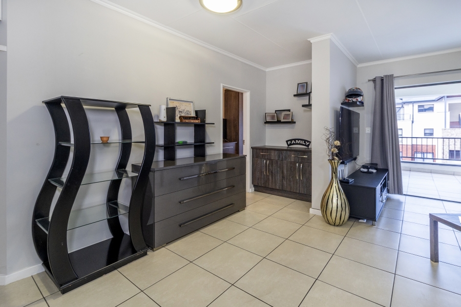 2 Bedroom Property for Sale in Greenstone Crest Gauteng