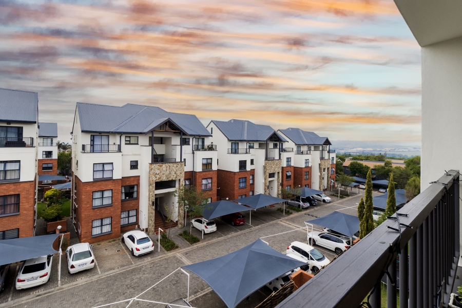 2 Bedroom Property for Sale in Greenstone Crest Gauteng