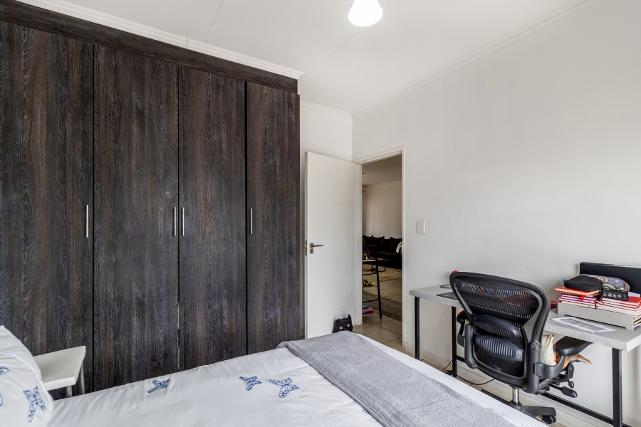 2 Bedroom Property for Sale in Greenstone Crest Gauteng