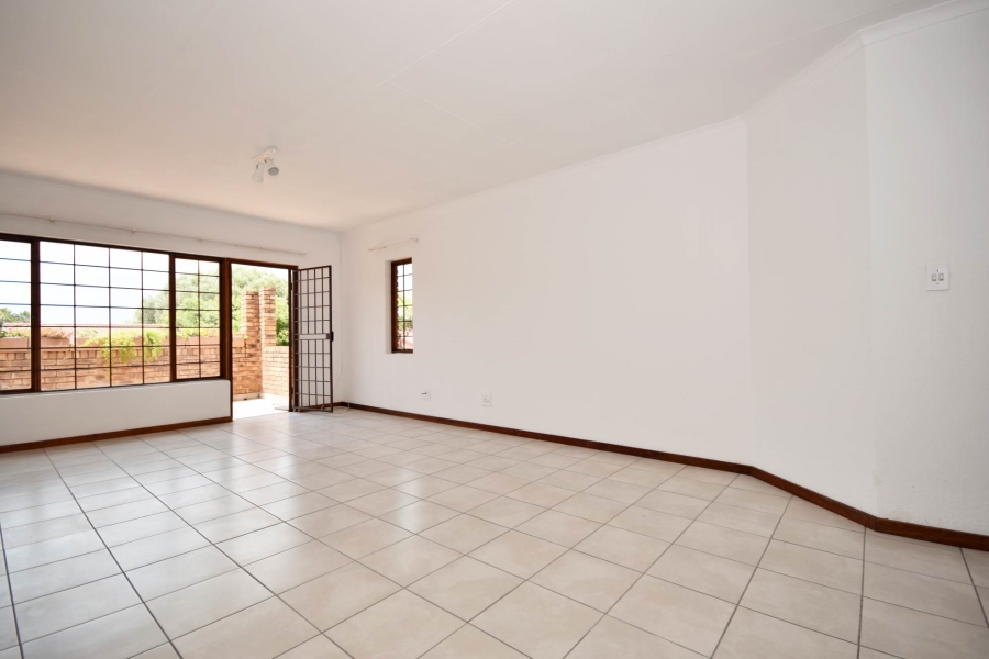 2 Bedroom Property for Sale in Bromhof Gauteng
