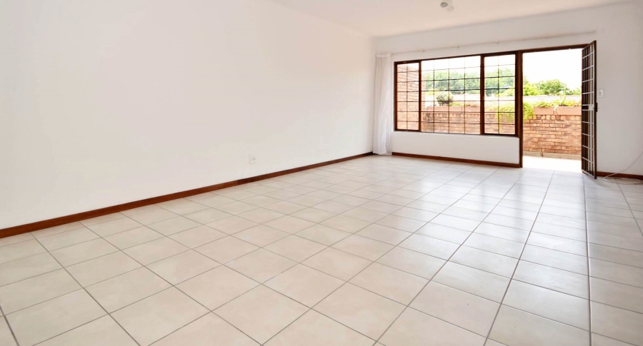 2 Bedroom Property for Sale in Bromhof Gauteng