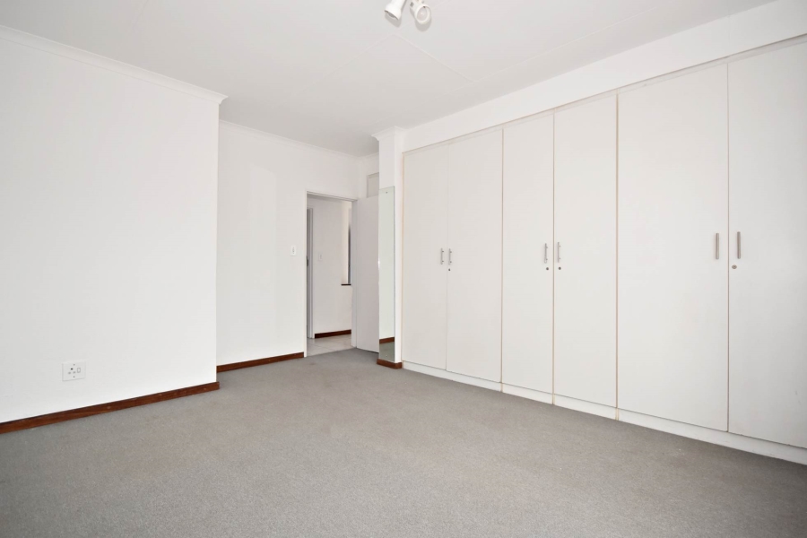 2 Bedroom Property for Sale in Bromhof Gauteng