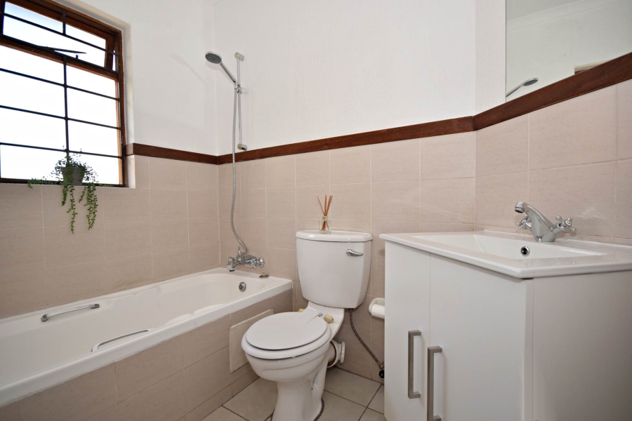 2 Bedroom Property for Sale in Bromhof Gauteng