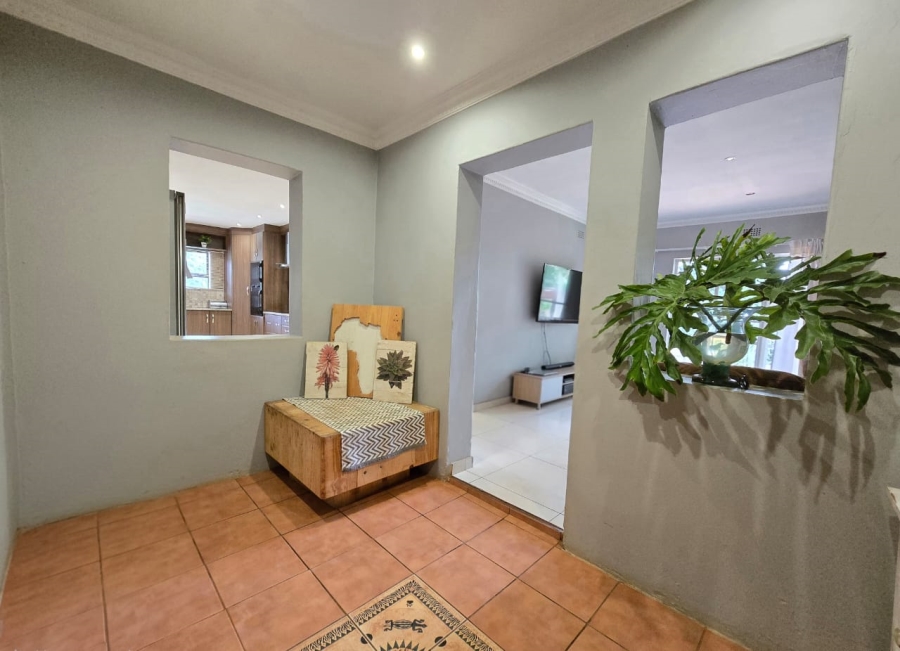4 Bedroom Property for Sale in Helderkruin Gauteng