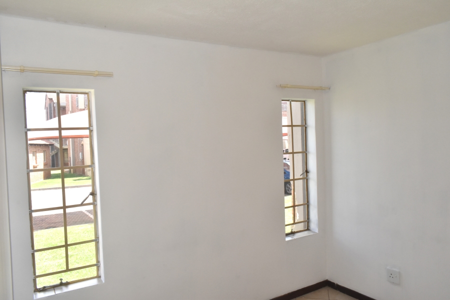 2 Bedroom Property for Sale in The Orchards Gauteng