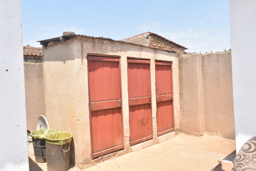 11 Bedroom Property for Sale in Soshanguve South Ext 4 Gauteng