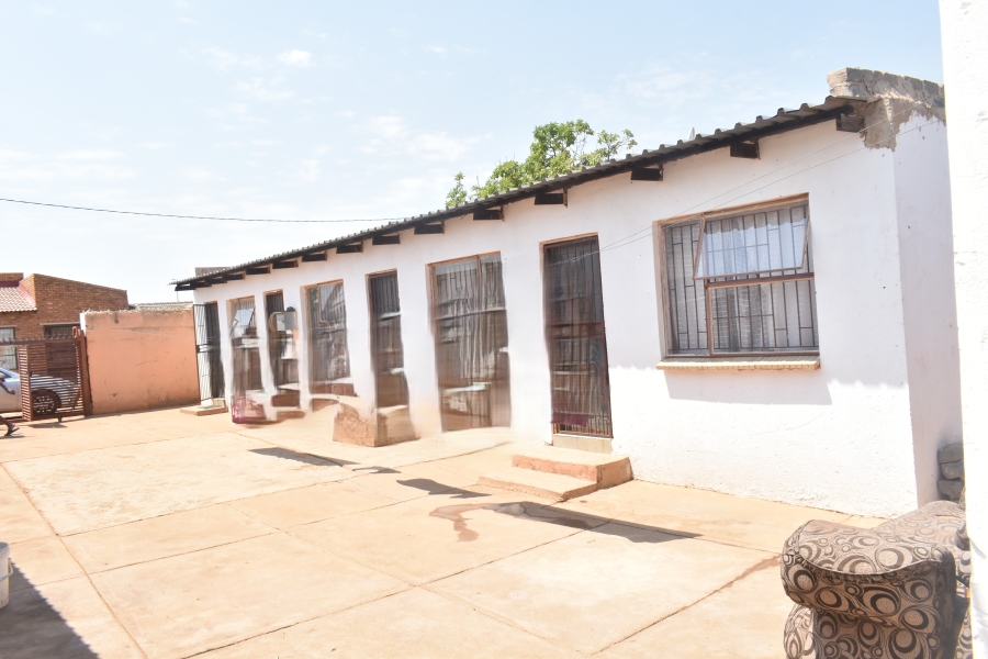 11 Bedroom Property for Sale in Soshanguve South Ext 4 Gauteng