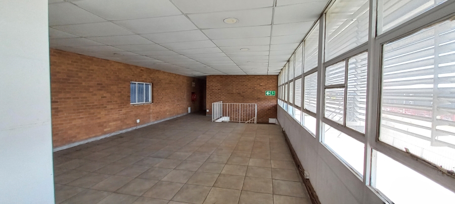 To Let commercial Property for Rent in Spartan Gauteng