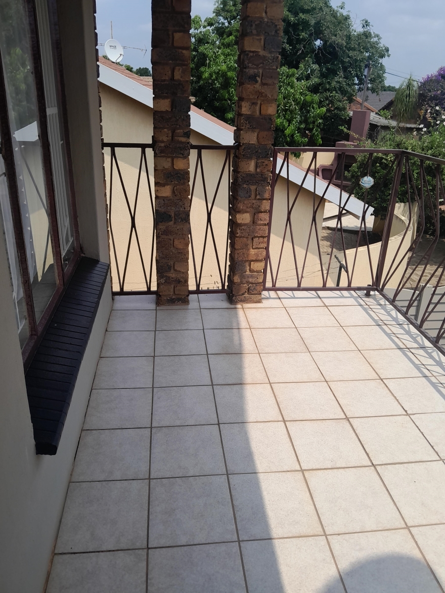 4 Bedroom Property for Sale in Eersterust Gauteng