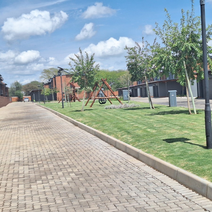 2 Bedroom Property for Sale in Sinoville Gauteng