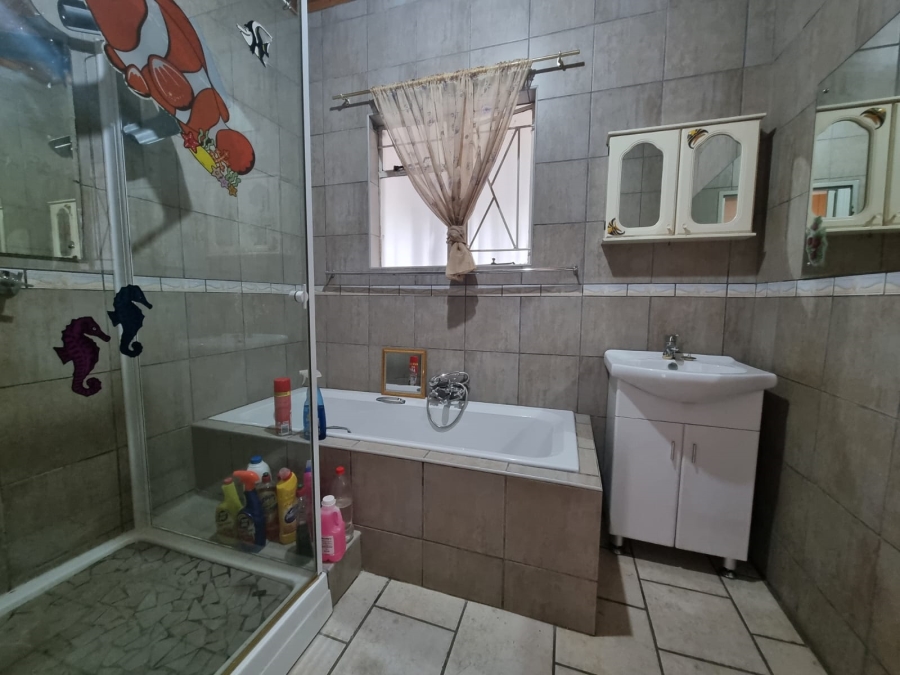 3 Bedroom Property for Sale in Three Rivers Gauteng