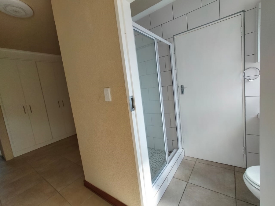 2 Bedroom Property for Sale in Greenhills Gauteng