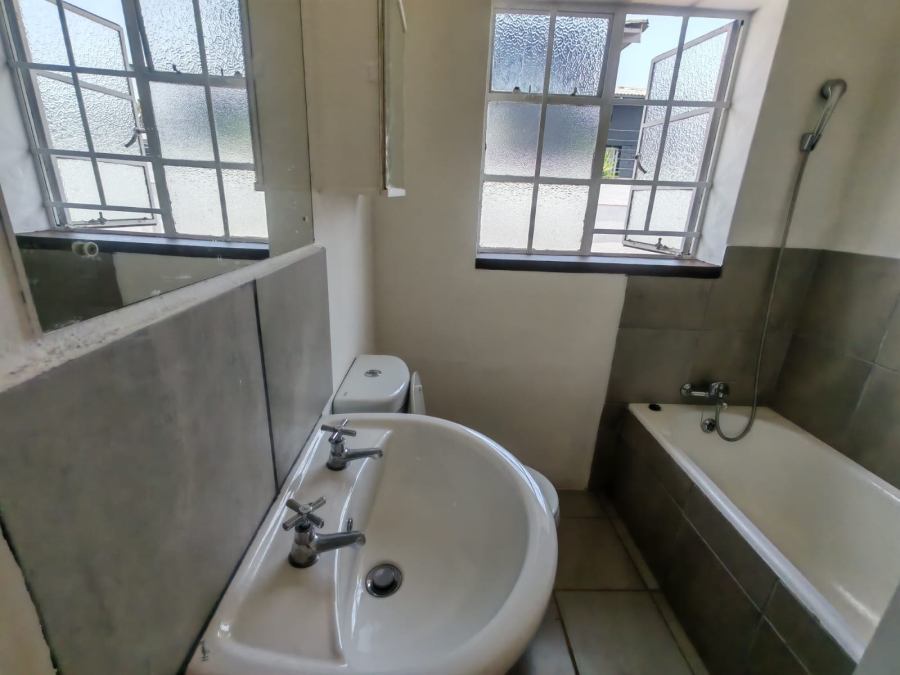3 Bedroom Property for Sale in Albertskroon Gauteng