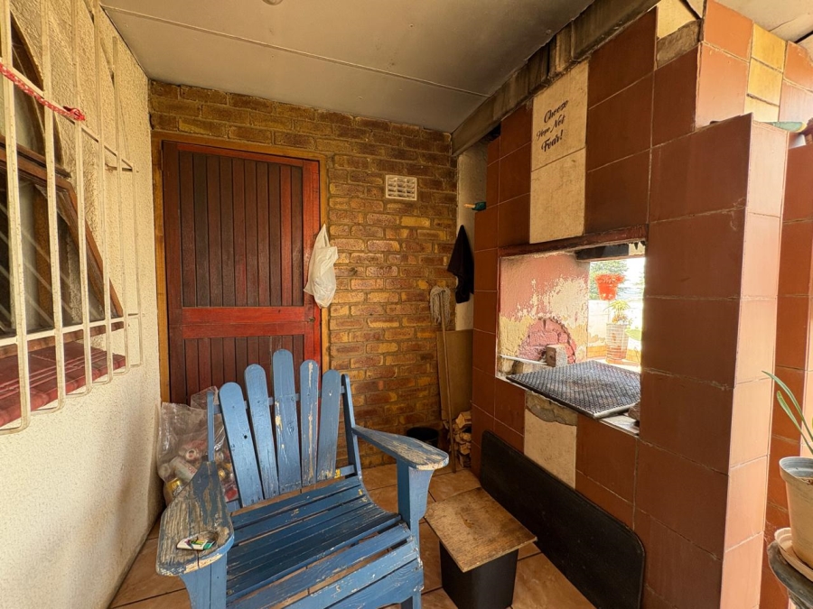 8 Bedroom Property for Sale in Rand Collieries Gauteng