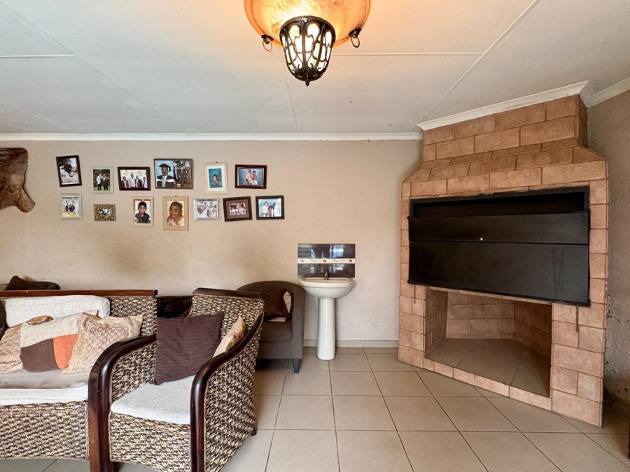 4 Bedroom Property for Sale in Dalpark Gauteng