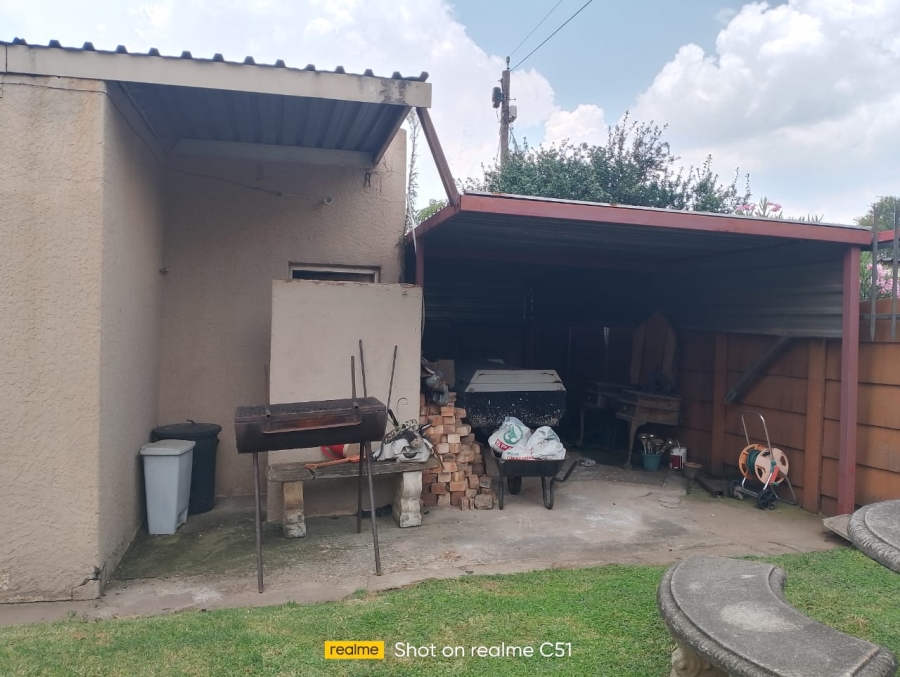 4 Bedroom Property for Sale in Van Dyk Park Gauteng