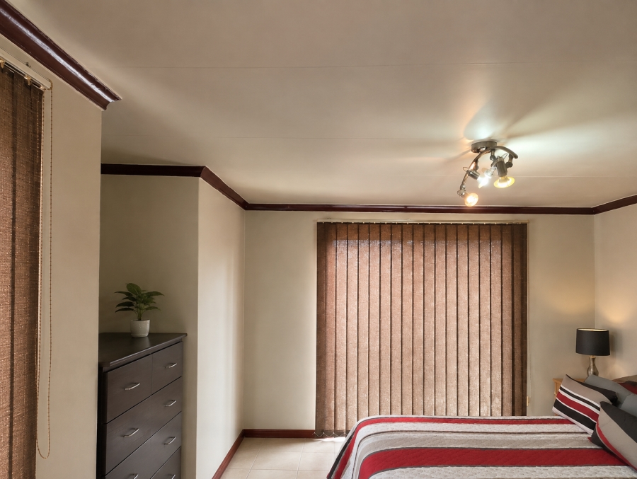6 Bedroom Property for Sale in Van Dyk Park Gauteng