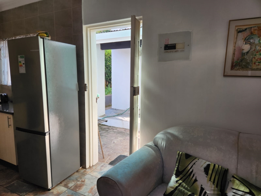 To Let 1 Bedroom Property for Rent in Hurlingham Manor Gauteng