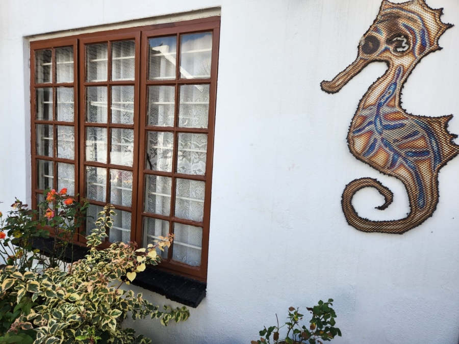 To Let 1 Bedroom Property for Rent in Hurlingham Manor Gauteng