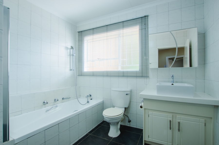 4 Bedroom Property for Sale in Sunward Park Gauteng