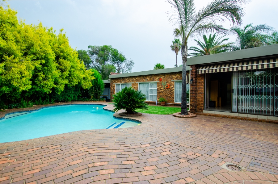 4 Bedroom Property for Sale in Sunward Park Gauteng