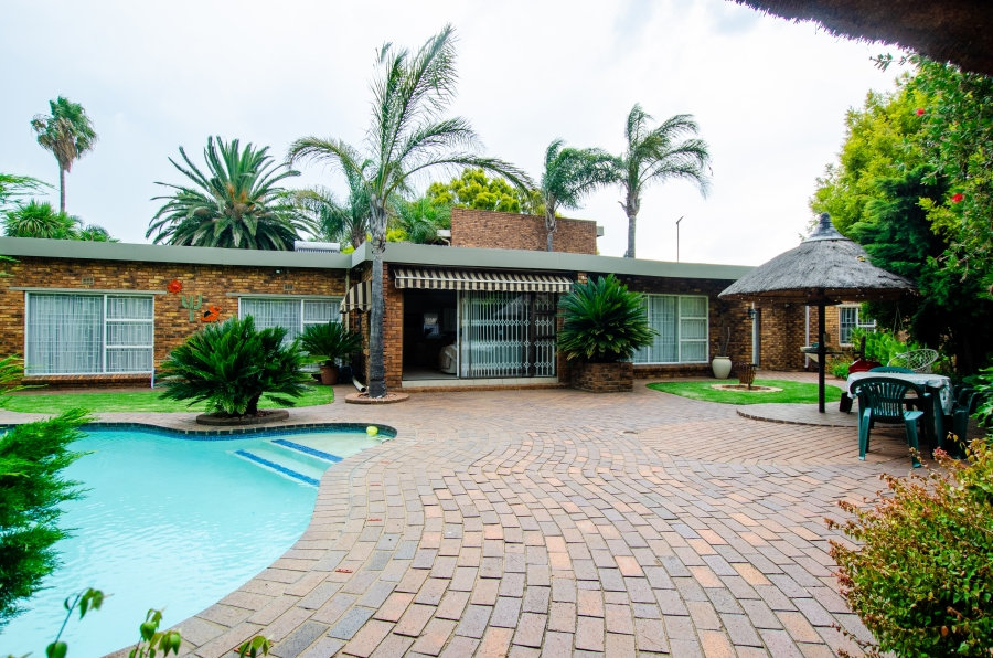 4 Bedroom Property for Sale in Sunward Park Gauteng