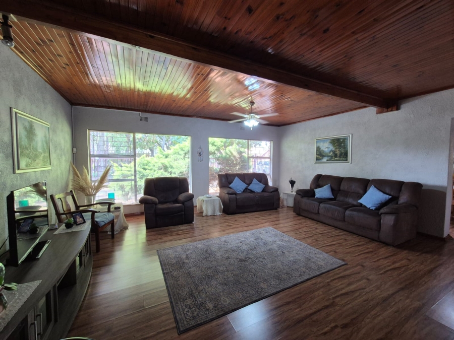 3 Bedroom Property for Sale in Vanderbijlpark Sw 2 Gauteng